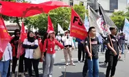 Kawal Penetapan UMP Jateng, Ratusan Buruh Minta Kenaikan 10%