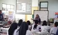 USM Berikan Pelatihan Optimalisasi Pemasaran Produk Kuliner Gunakan TikTok di SMKN 6 Semarang