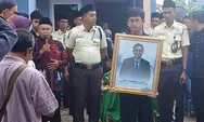 Ribuan Pelayat Antar Mantan Rektor USM Andy Kridasusila ke Peristirahatan Terakhir