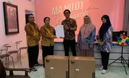 Transformasi Digital Menyapa Batang, Telkom Serahkan DNA ke MA NU 01 Banyuputih