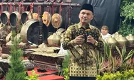 Sumanto Apresiasi Dalang Karanganyar Gotong Royong Pentaskan Wayang Kulit 30 Jam