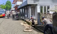 Polri dan Brimob Satukan Kekuatan! Bersihkan dan Pulihkan Desa Tarun Pasca-Banjir