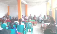 Wujud Nyata Kehadiran Pemerintah: Bupati Talaud Welly Titah Beri Bantuan Pemulihan Pasca Banjir di Dua Desa 