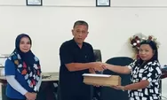 Gerak Cepat Yulius Selvanus, Pemprov Sulut Salurkan 1.000 Keping KTP-el untuk Warga Terdampak Banjir di Sitaro