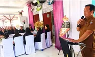 Mewakili Bupati, Sekda Talaud Hadiri Ibadah Pemakaman Almarhumah Biverli Rakinaung di Alo Utara