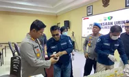 Polresta Manado Gelar Tes Urine Mendadak Pastikan Seluruh Anggota Bebas Dari Jeratan Narkoba