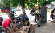 Wujudkan Indonesia ASRI, Babinsa Koramil 1312-03/Beo Talaud, Serka Obet W. Tatawi dan Warga Sulap Kawasan Terminal Jadi Bersih dan Nyaman