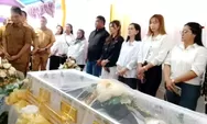 Bupati dan Wakil Bupati Talaud Hadiri Ibadah Pemakaman Almarhum Bapak Juutrianto Manalip
