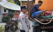 Miangas Kondusif: Aksi Humanis Personel Polsek Menyisir Desa dengan Berjalan Kaki