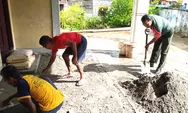 Bina Kemanunggalan TNI- Rakyat, Babinsa Koramil 05/Essang, Koptu Alpret Pusut Bantu Warga Di Desa Binaan