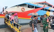 Babinsa Laksanakan Pemantauan Aktivitas Pelabuhan untuk Menjaga Keamanan Wilayah