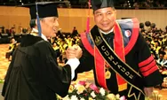 Inspirasi dari Bumi Nyiur Melambai: Perjalanan Irjen Pol Roycke Harry Langie Meraih Gelar Doktor Ilmu Hukum  Jakarta, Sulutzone.com - Humas Polda Sulu