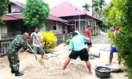 Jadi Contih, Babinsa, Koramil 1312-05/Essang, Serda Andris Porobaten Ikut Kerja Bakti Bantu Warga Di Deda Binaan