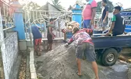 Babinsa Bersama Kaum Bapak KRT 7 Jemaat Germita Linsarraen Rae Gelar Kerja Bakti Pengambilan Material Pasir
