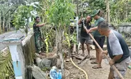 Babinsa dan Warga Desa Riung Gotong Royong Penggalian Pondasi Tower Air Program Bakti TNI