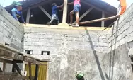 Bakti Skala Besar Babinsa Koramil 04/Rainis Bantu Dalam Giat Rehab RTLH
