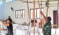 Ringankan Beban, Babinsa Bantu Warga Bangun Rumah Ibadah di Desa Binaan