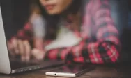 Gen-Z Perlu Tahu, Ini 5 Langkah yang Bisa Kamu Lakukan Ketika Sudah Terkena Penipuan Online