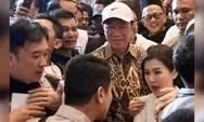 Jokowi Mendarat di Makassar, Disambut Elite PSI: Ada Sinyal Besar Jelang Rakernas?