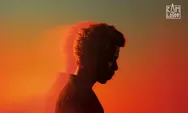 Lirik Lagu Dunia yang Nanti, Raim Laode