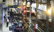 Tabrakan KRL dan Argo Bromo Anggrek di Bekasi membuat 25 kereta jarak jauh dibatalkan.
