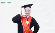Wisuda Tepat di Hari Ulang Tahun Ibu — Syifa, Putri Lulusan SD, Jadi yang Terbaik di UIN Walisongo!