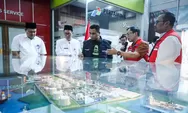 Wagub Gus Yasin Tinjau SPBU Saat Touring Vespa, Pastikan BBM Cukup Saat Mudik