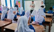 Ahmad Luthfi Pastikan Perbaikan Jalan dan Sekolah Pasca Longsor di Cilibur Brebes