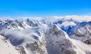 Gunung Everest: Puncak Tertinggi di Dunia yang Menantang Para Pendaki