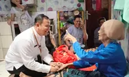 Pj Sekda Kota Bogor Teruskan Semangat “Nyaah Ka Indung” dengan Salurkan Bantuan Sembako di Cikaret