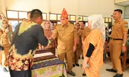 Belajar Tenun Songket bagi Anak Putus Sekolah di Kota Pempek