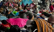Banjir Pamanukan makin parah, ribuan warga mengungsi hingga padati kolong flyover