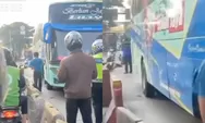 Kronologi pemotor tewas terlindas bus di Flyover Pesing Jakbar, diduga gagal nyalip
