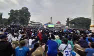 Basah kuyup tapi tetap gass! Euforia bobotoh Subang sambut hattrick Persib