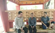Bhabinkamtibmas Pulau Untung Jawa Ajak Warga Sukseskan Pemilu 2024 dalam Patroli Dialogis