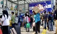 Jelang Tahun Baru 2024, Stasiun Gambir dan Pasar Senen Masih Dipadati Calon Penumpang