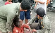 Pengemis Viral Bawa Toples Penuh Uang di Plengkung Gading Diamankan!