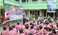 Aksi solidaritas Bebaskan Bumi Palestina, Mudir Am Pesantren PERSIS 69 Matraman Ustaz Beben Gelorakan Santri Terus Boikot Produk Israel