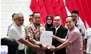 Presiden Prabowo beri Rehabilitasi 2 Guru SMAN 1 Luwi Utara, Pulihkan Nama Baik Usai Dipecat karena bantu Honorer