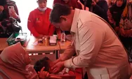 Prabowo Cek Langsung Pengungsi di Langkat: Kalian adalah Keluarga, Tidak akan Kami Tinggalkan