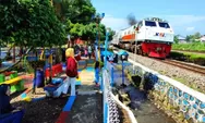 Serunya Melihat Kereta Api Melintas di Taman Rasam Purwokerto