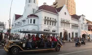 Ayo Rek! Naik Tourwagen di Kota Lama Surabaya, Sensasi Berkeliling dengan Mobil Klasik Sambil Belajar Sejarah