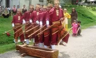Mengenal Bendrong Lesung Asal Banten, Tradisi Leluhur Tumbuk Padi Sambut Hajatan Besar