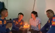 Kocak! Patah Hati di Hari Ultah, Warga Bogor Minta Damkar Temani Tiup Lilin