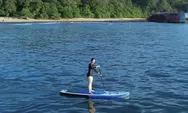 Self Reward Tanpa Boncos, Serunya Paddle Boarding di Pantai Barat Pasir Putih Pangandaran