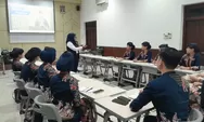 Tingkatkan Layanan, KAI Services Bekali Prama Prami Compartment dengan Pelatihan Hospitality dan Menu Premium