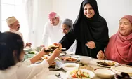 Strategi Atur Makan dan Minum Biar Tetap Fit Seharian di Bulan Puasa Ramadan
