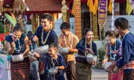 Festival Songkran, Perayaan Tahun Baru di Thailand yang Populer dengan Tradisi Saling Siram