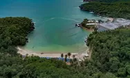 Healing ke Pantai Wawaran di Pacitan yang Masih Sepi Pengunjung, Suasananya Alami dan Menenangkan