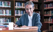 Joko Pinurbo Raih Penghargaan Achmad Bakrie 2023